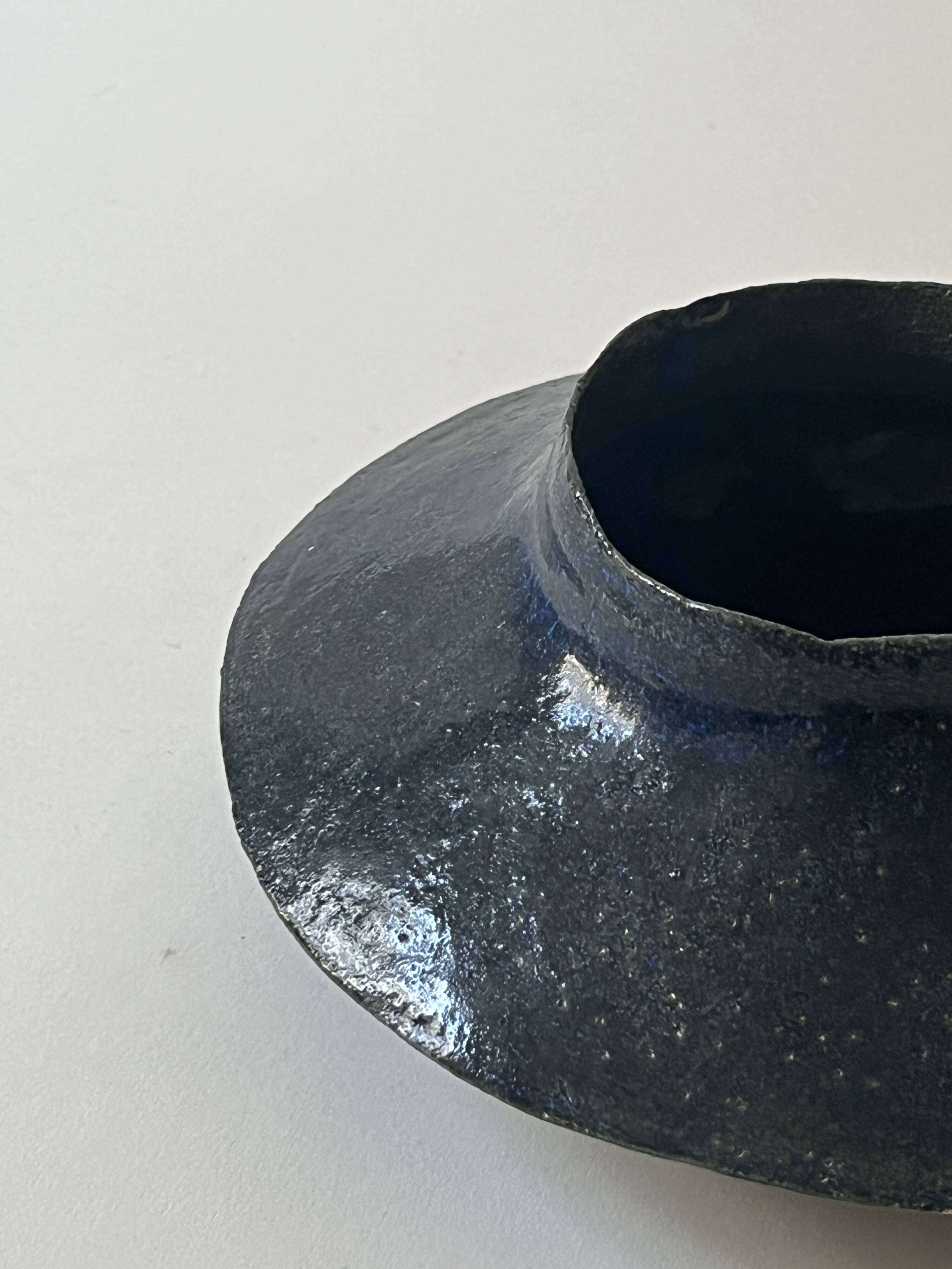 Large handmade spinning top vase in glazed ceramic and signed circa 1950