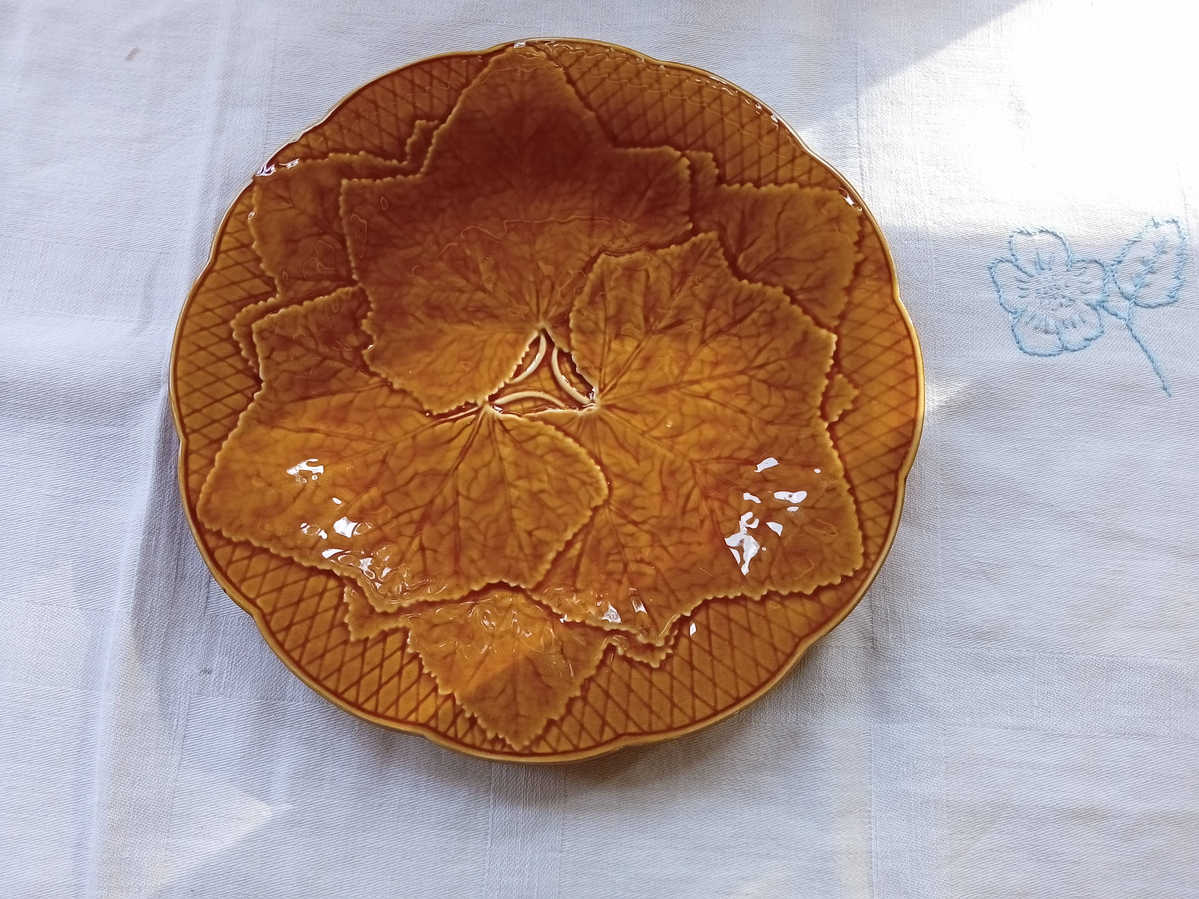 8 old Gien plates