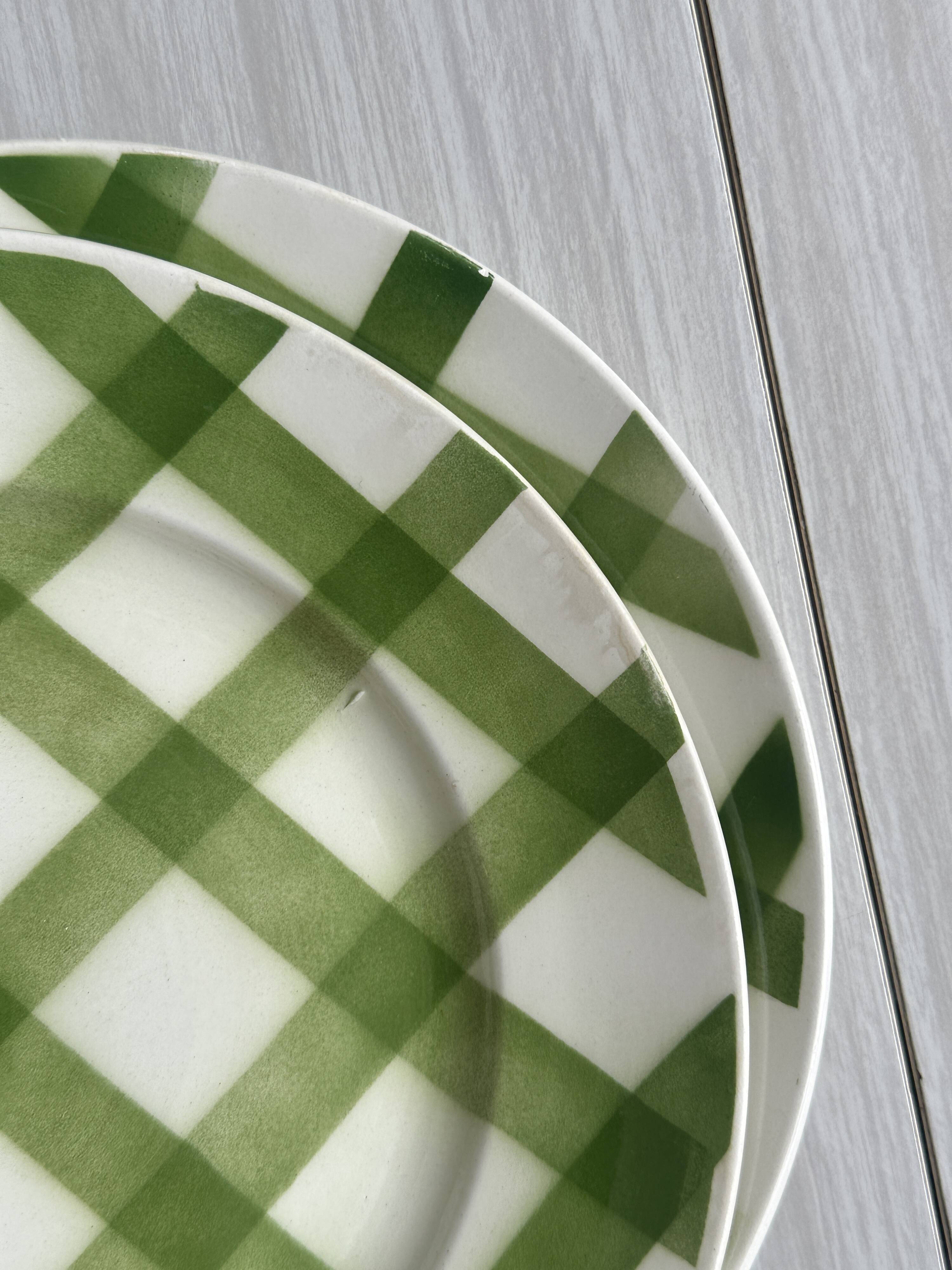 6 Moulin des Loups plates