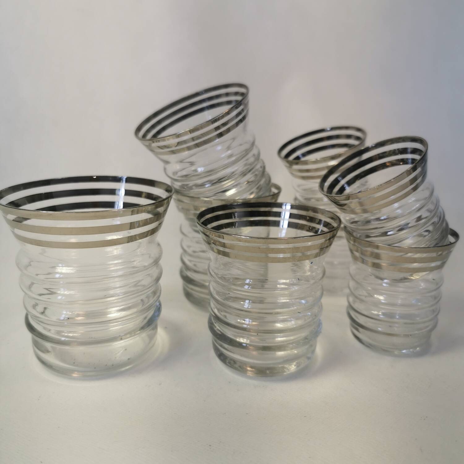 Set of 8 art deco glass with silver edging