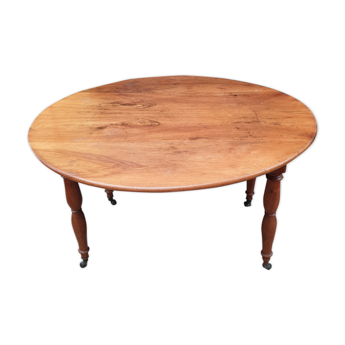 Beautiful old round table with fellers