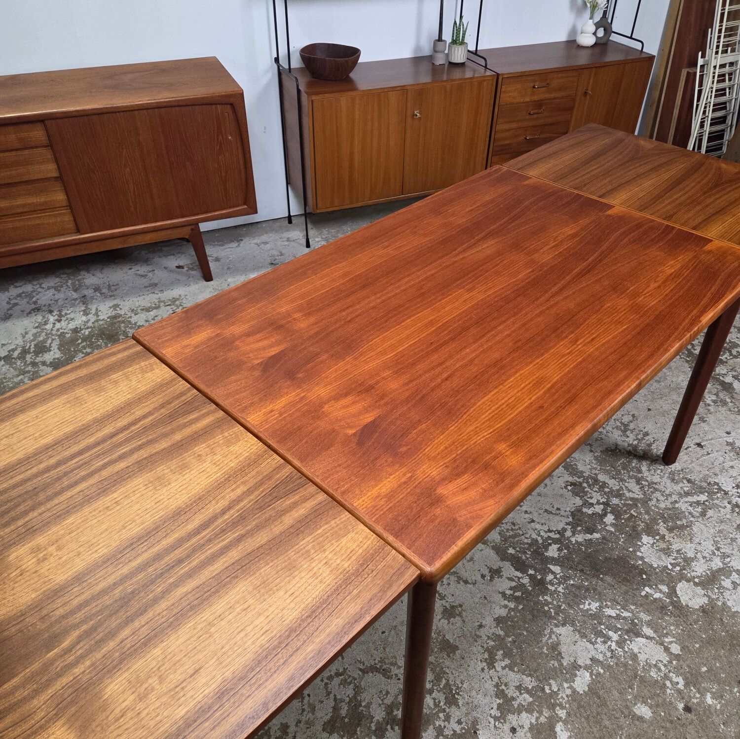 Henning Kjaernulf, Vejle vintage 1960s extendable table