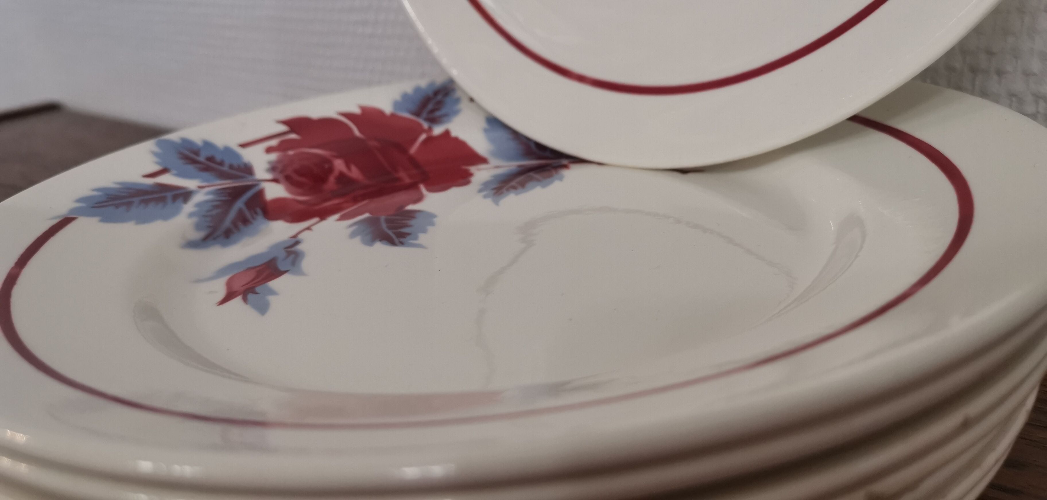 Set of 8 plates Moulin des Loups Hamages