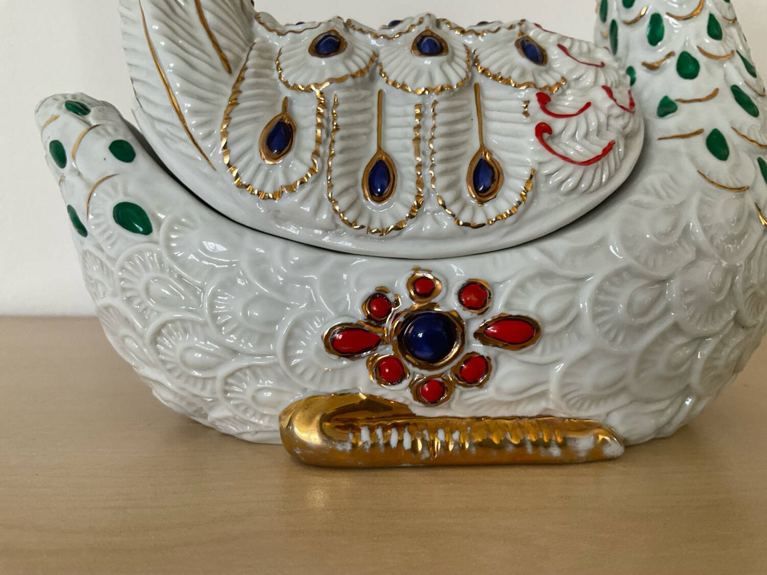 Italian porcelain bird candy box from the 70s