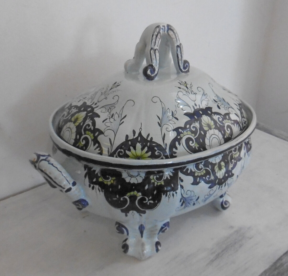 Soupière en faience vieux rouen XIXeme decor floral