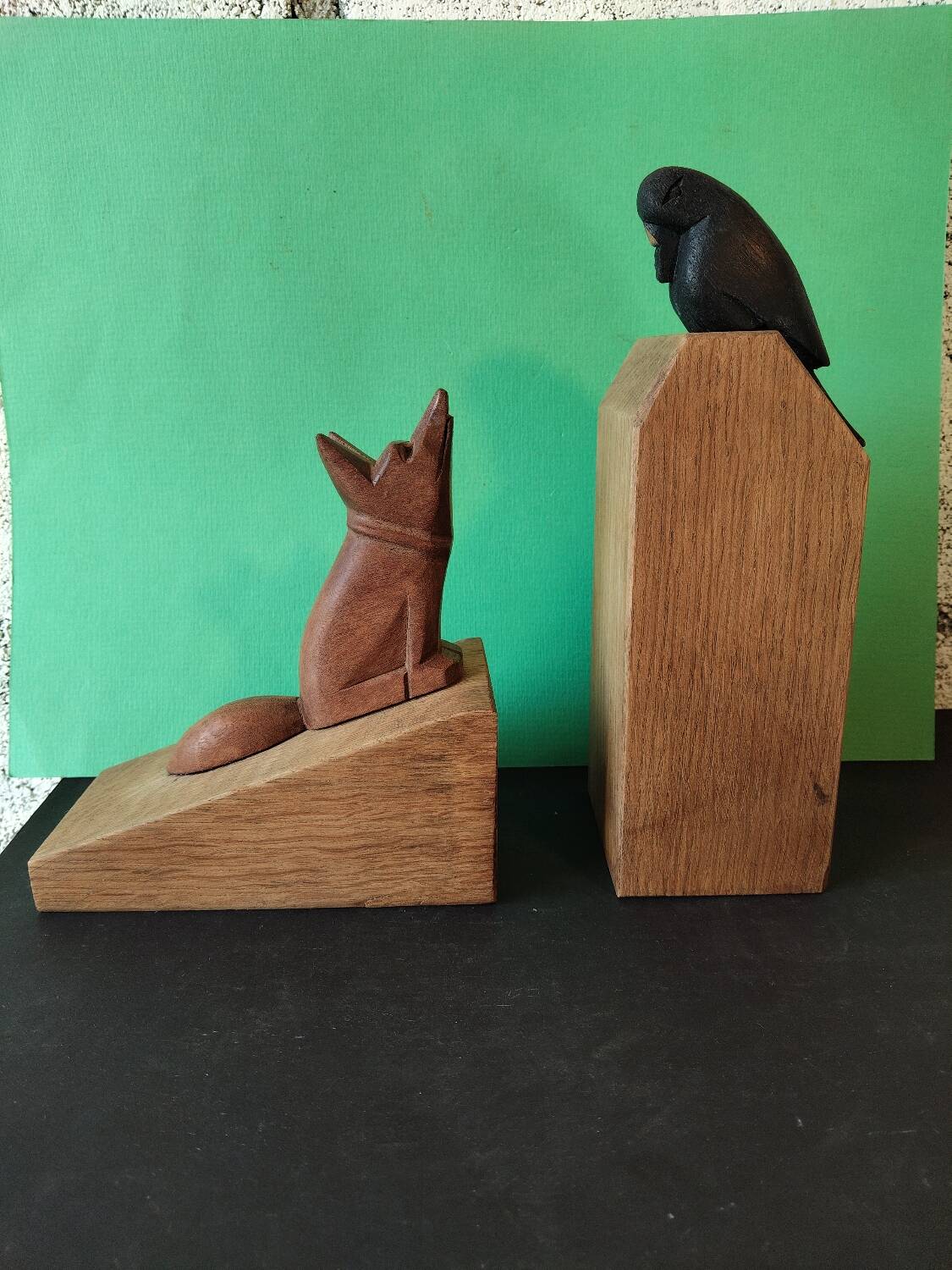 Pair of sculpted oak bookends – The Crow and the Fox