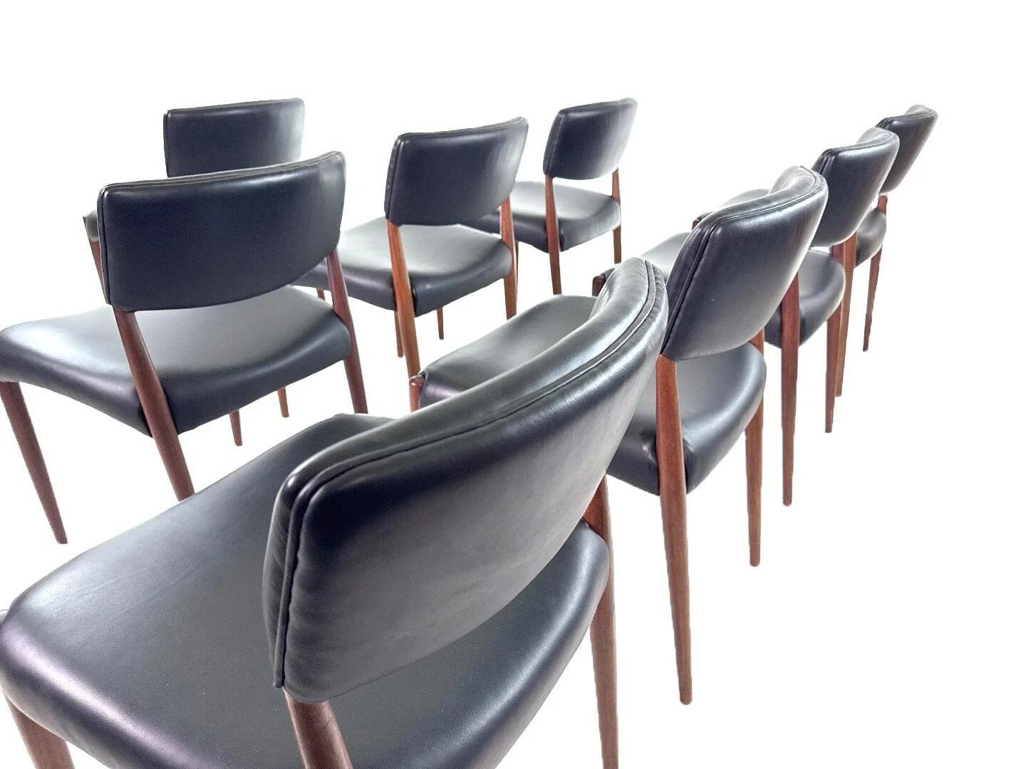 Set of 8 Danish teak chairs by Aksel Bender Madsen & Ejnar Larsen