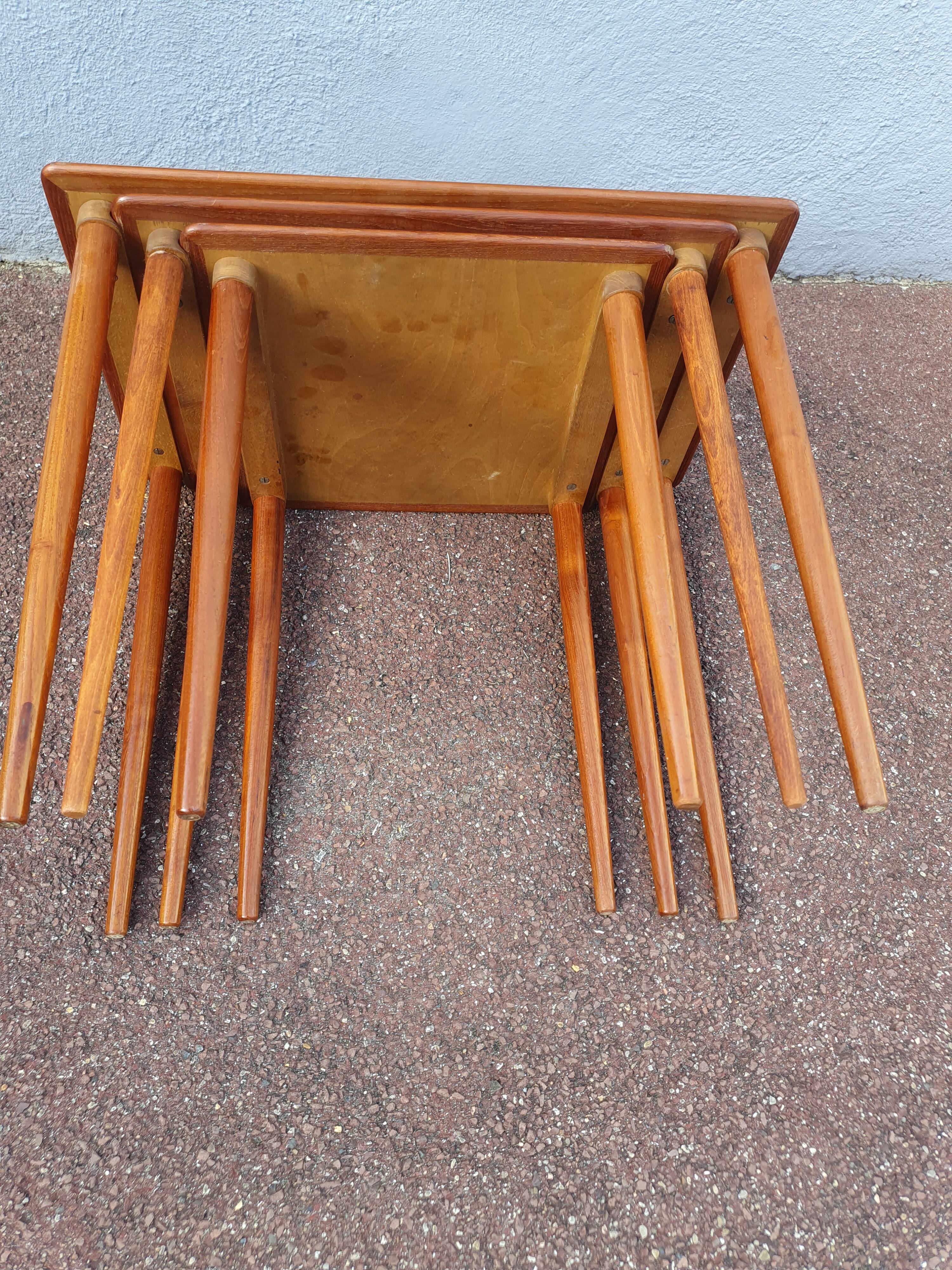 Table gigogne teck vintage