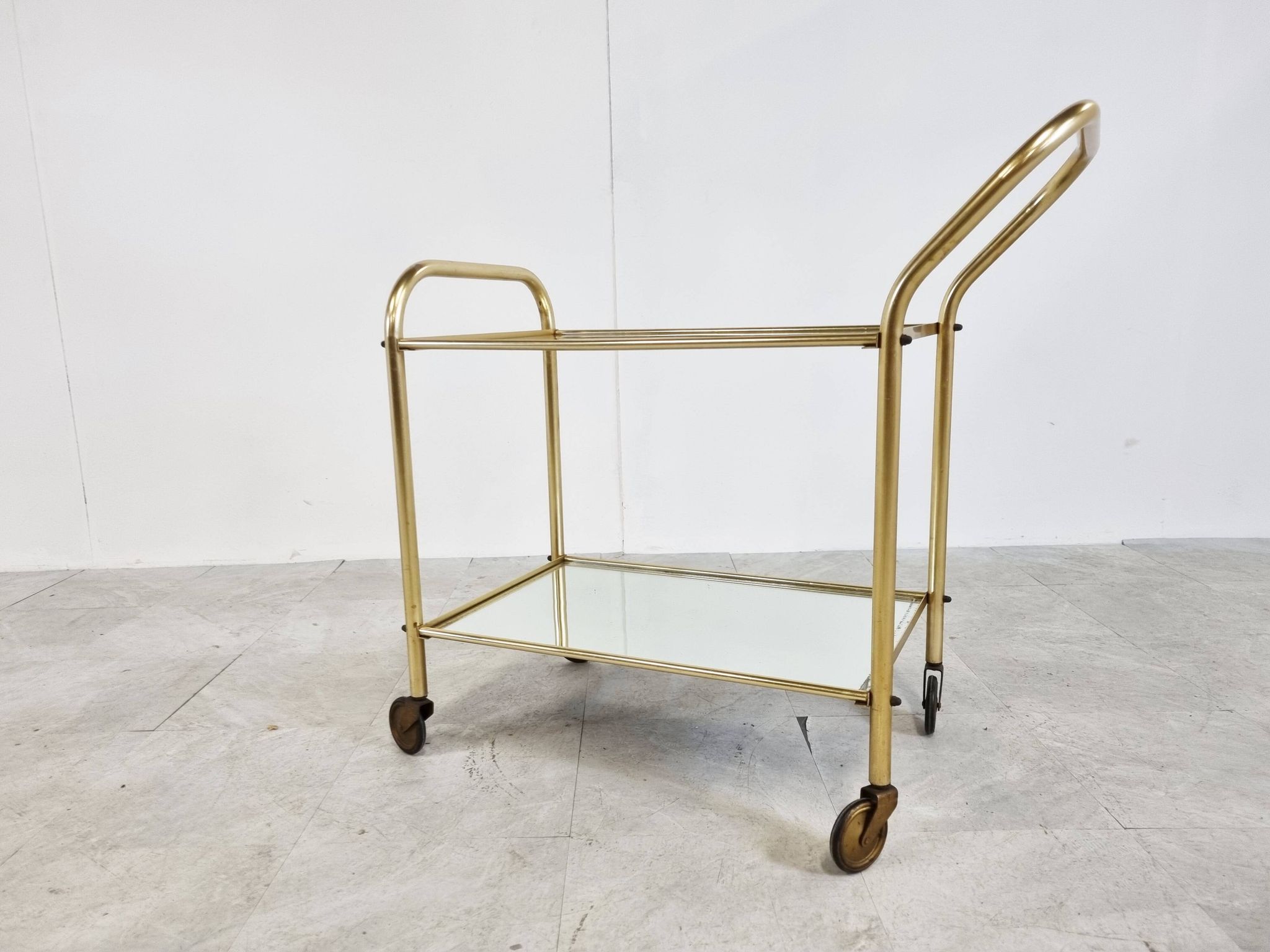 Chariot à boissons en laiton, années 1960