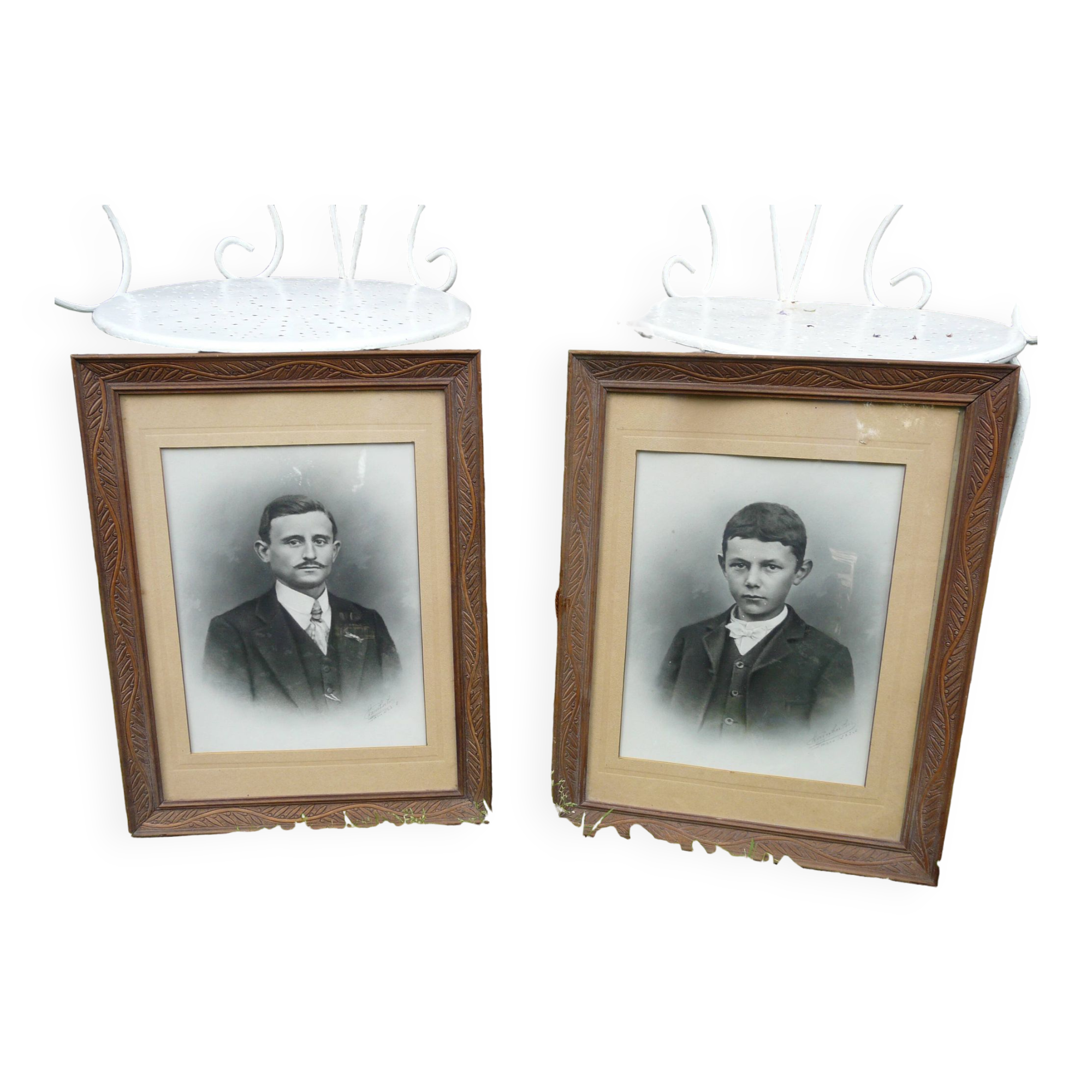 Pair of wooden frames with signed photos, 1923