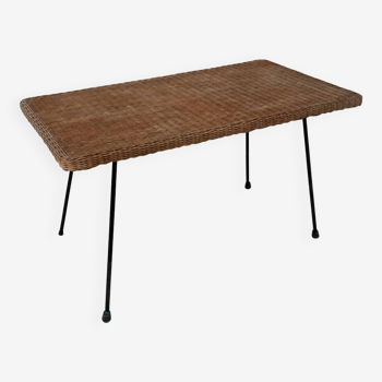 Table basse osier tressé et métal 1960