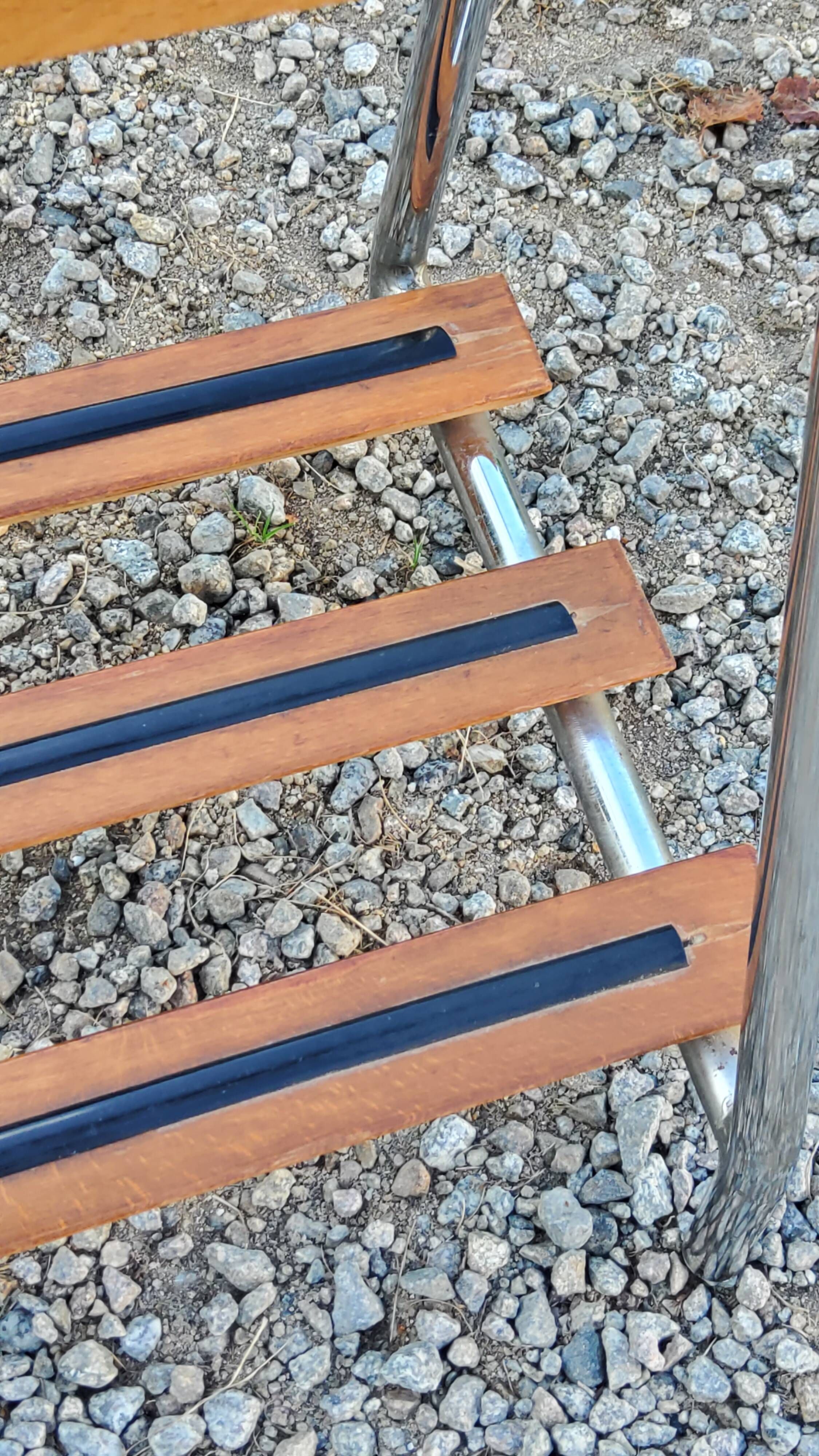 Vintage valet in wood, chrome metal and vinyl from the 60s