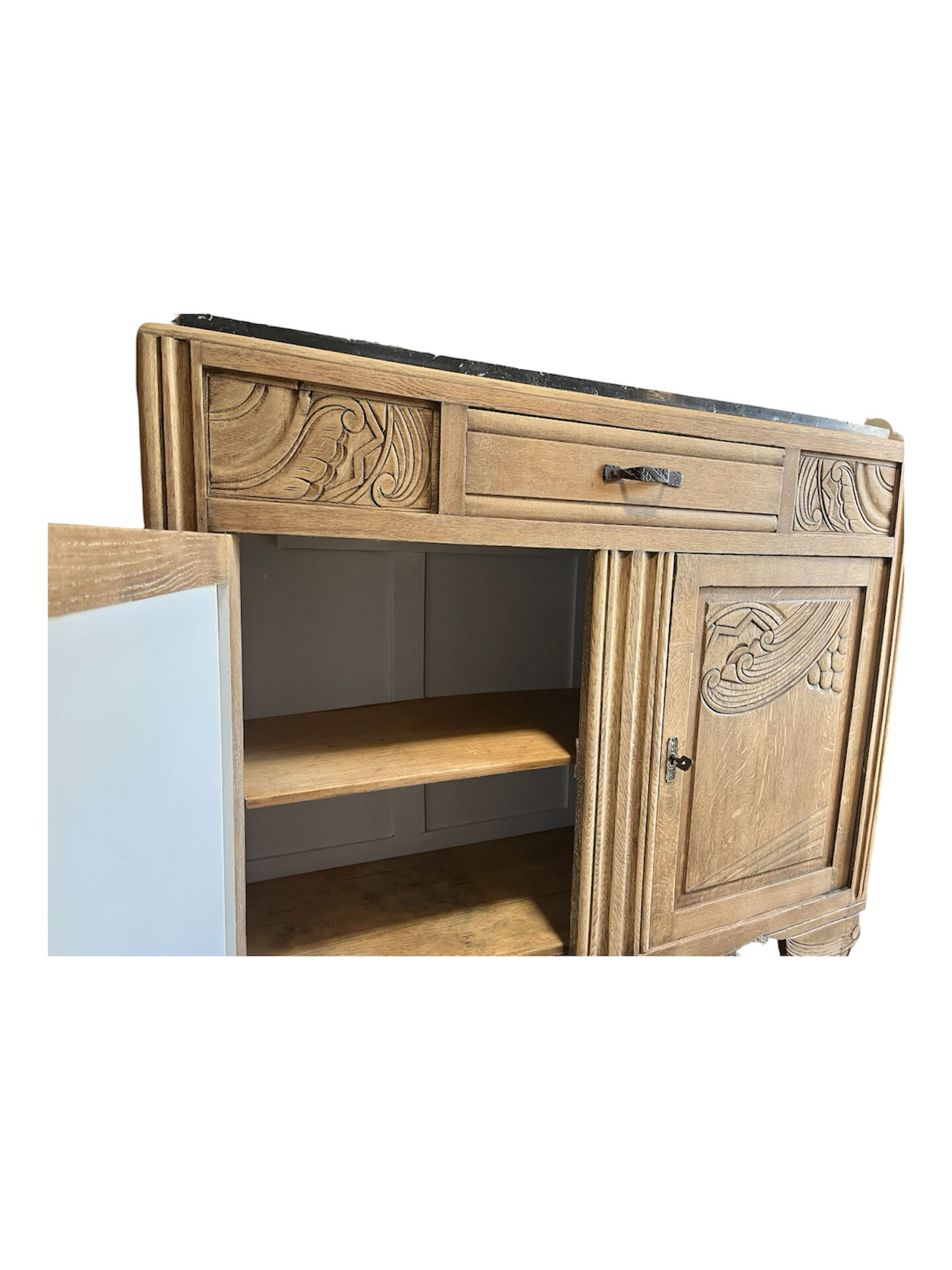 Buffet parisien art déco en chêne
