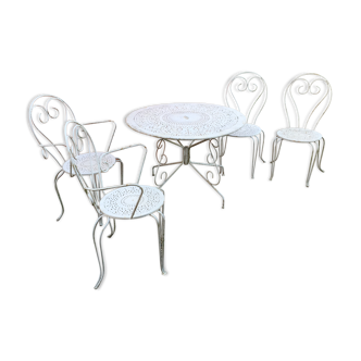 Lounge in old wrought iron