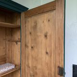 Green hosiery wardrobe