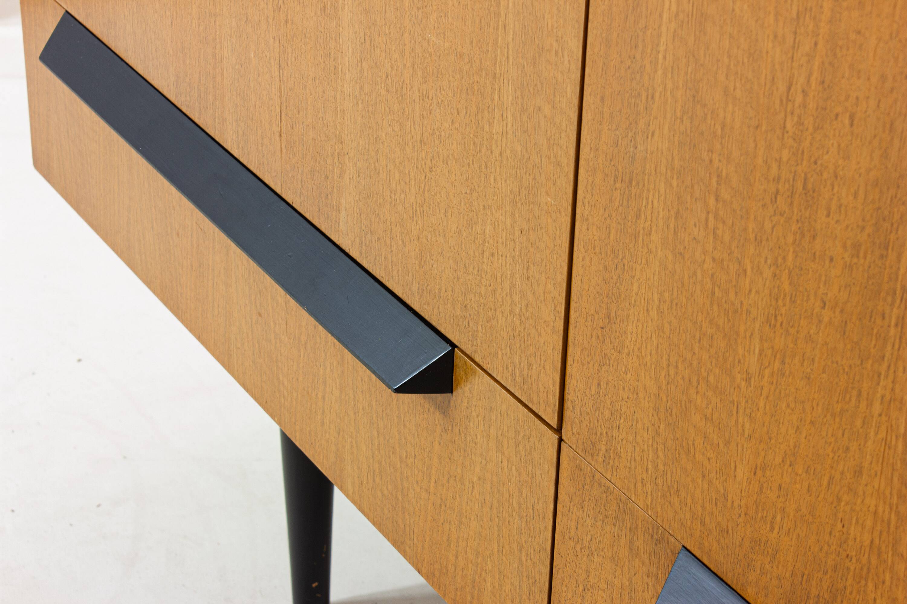 Modernist Belgian sideboard in maple, 1960s