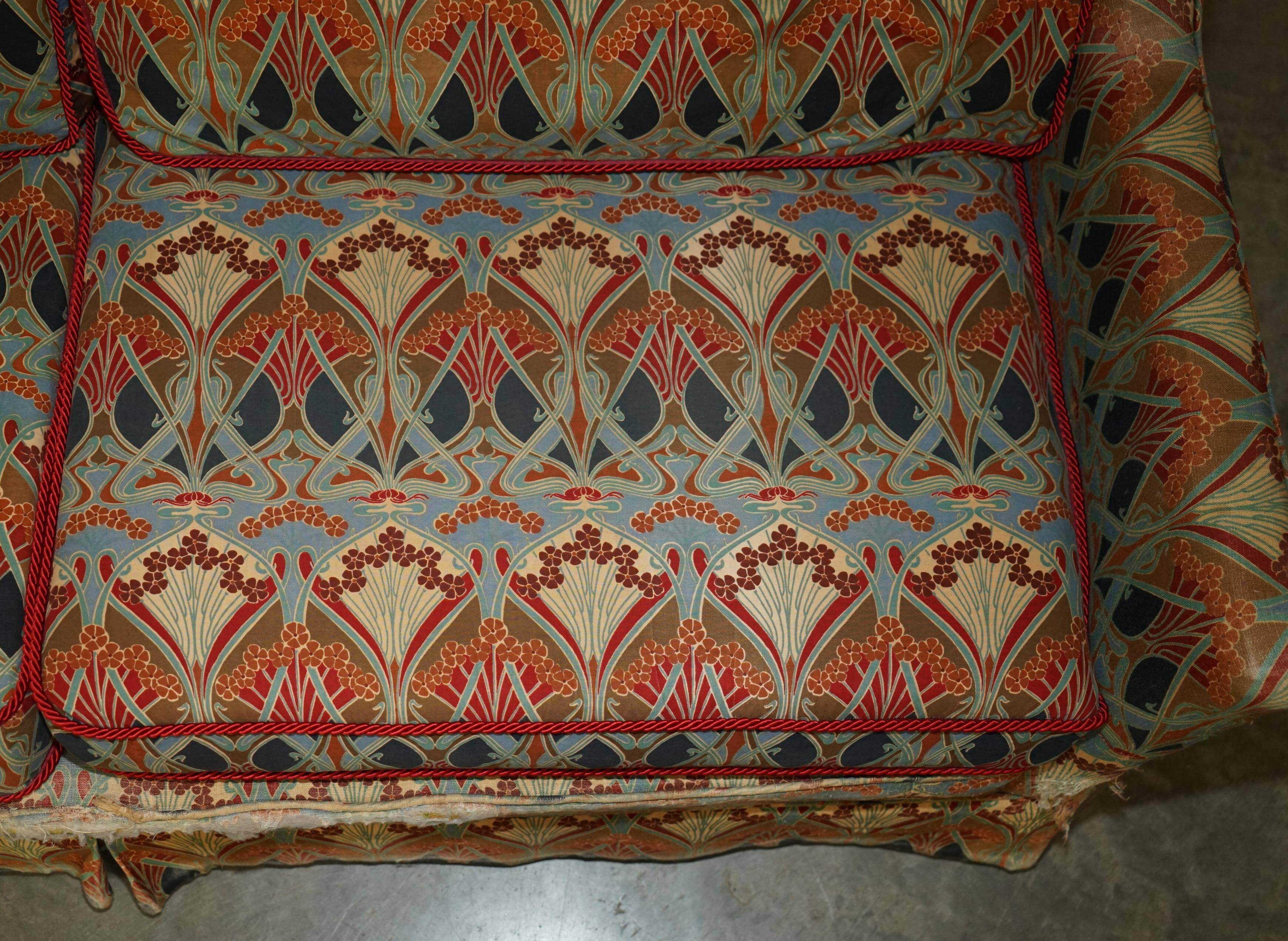 Vintage Liberty's of London Ianthe Canapé Worn Condition