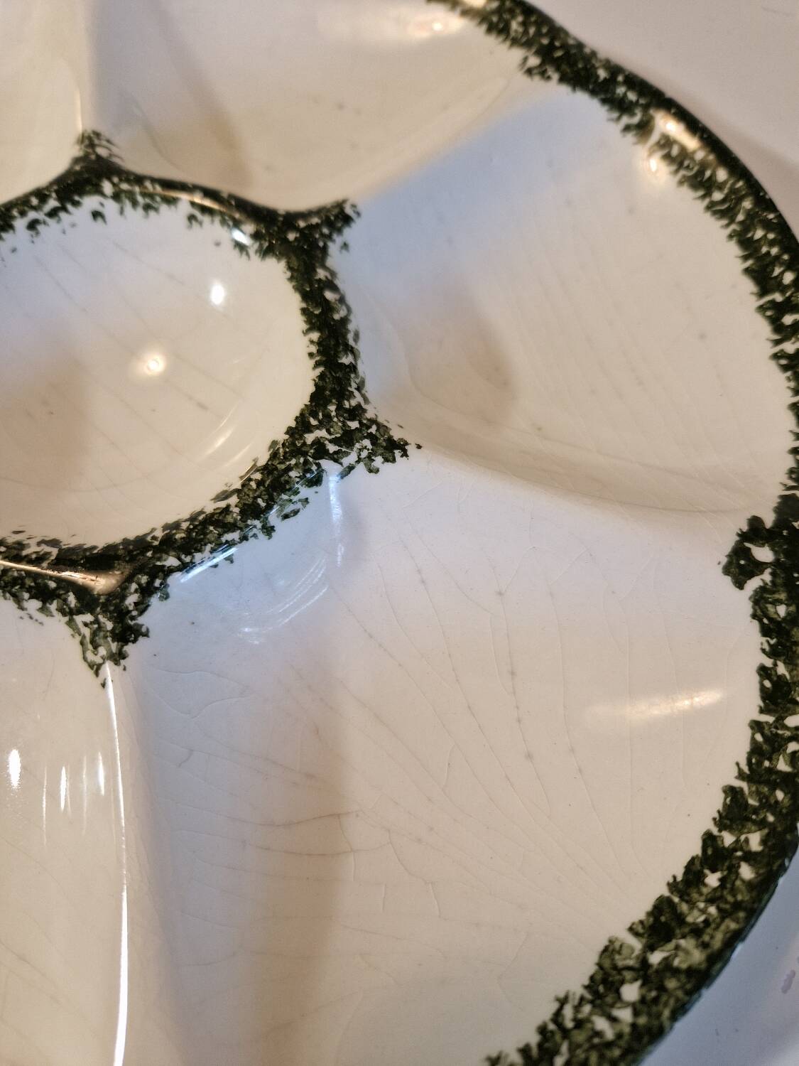 Lot of 8 oyster plates in GIEN France barbotine earthenware stamped