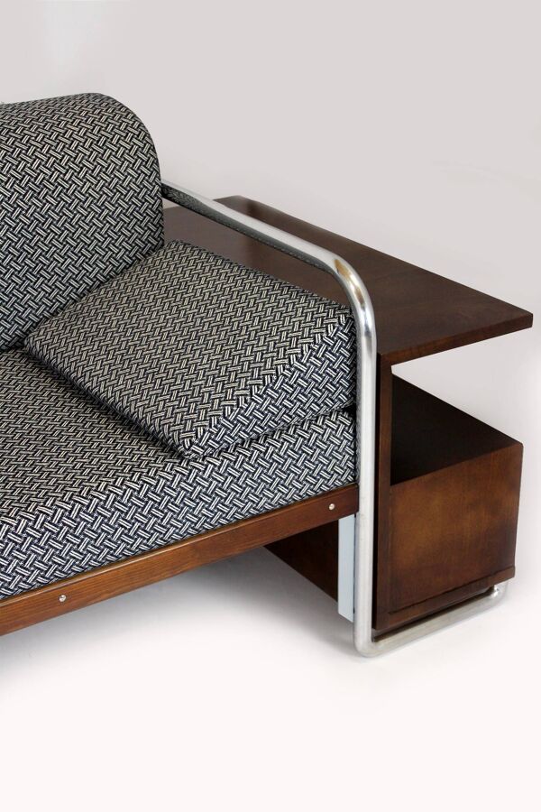 Canapé en acier tubulaire Bauhaus restauré par Robert Slezak, années 1930