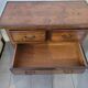 Commode en bois massif