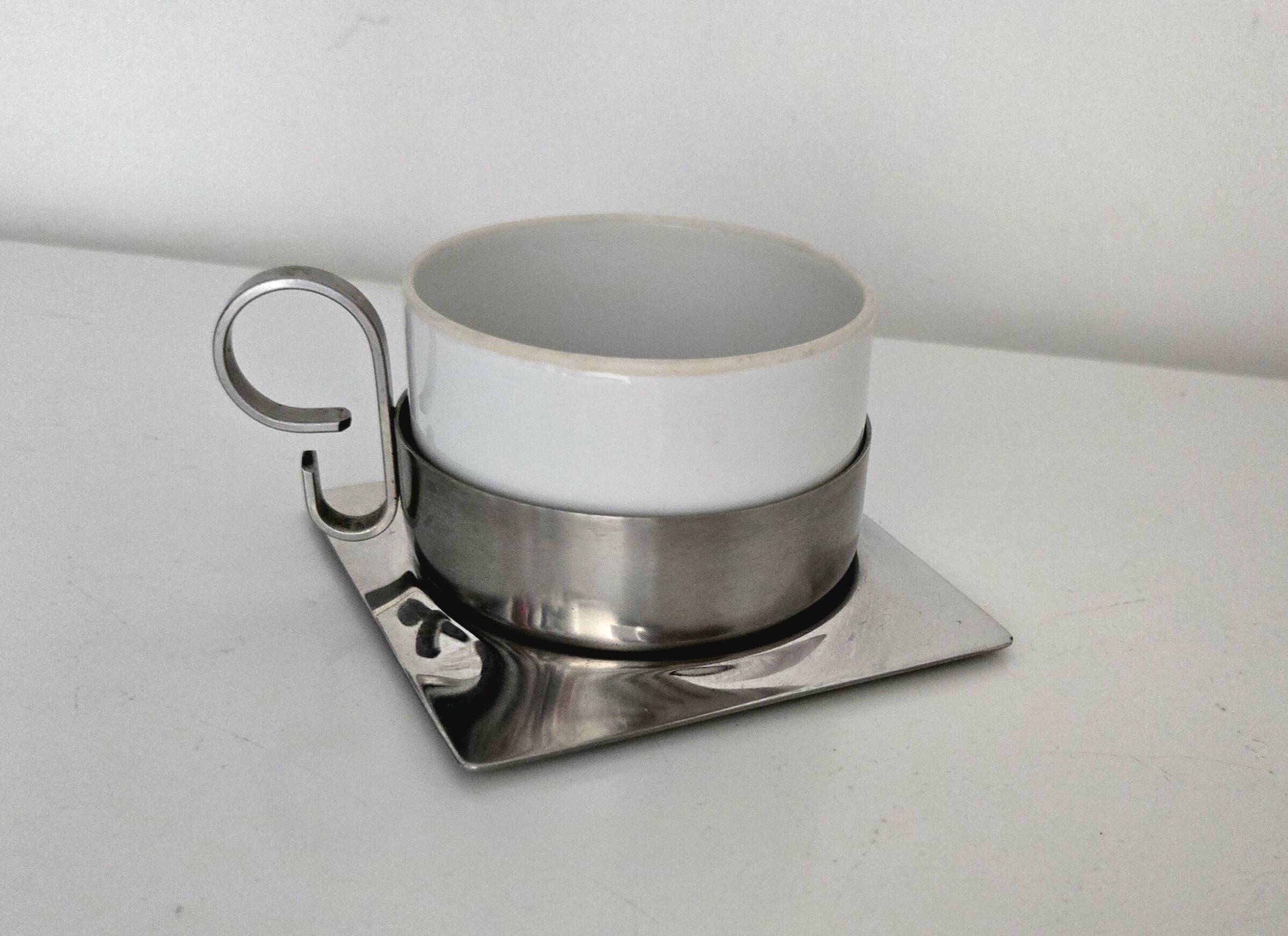 Cup and stand Létang Remy