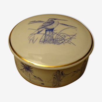 Bonbonnière porcelaine de Limoges Artoria décor d'oiseau