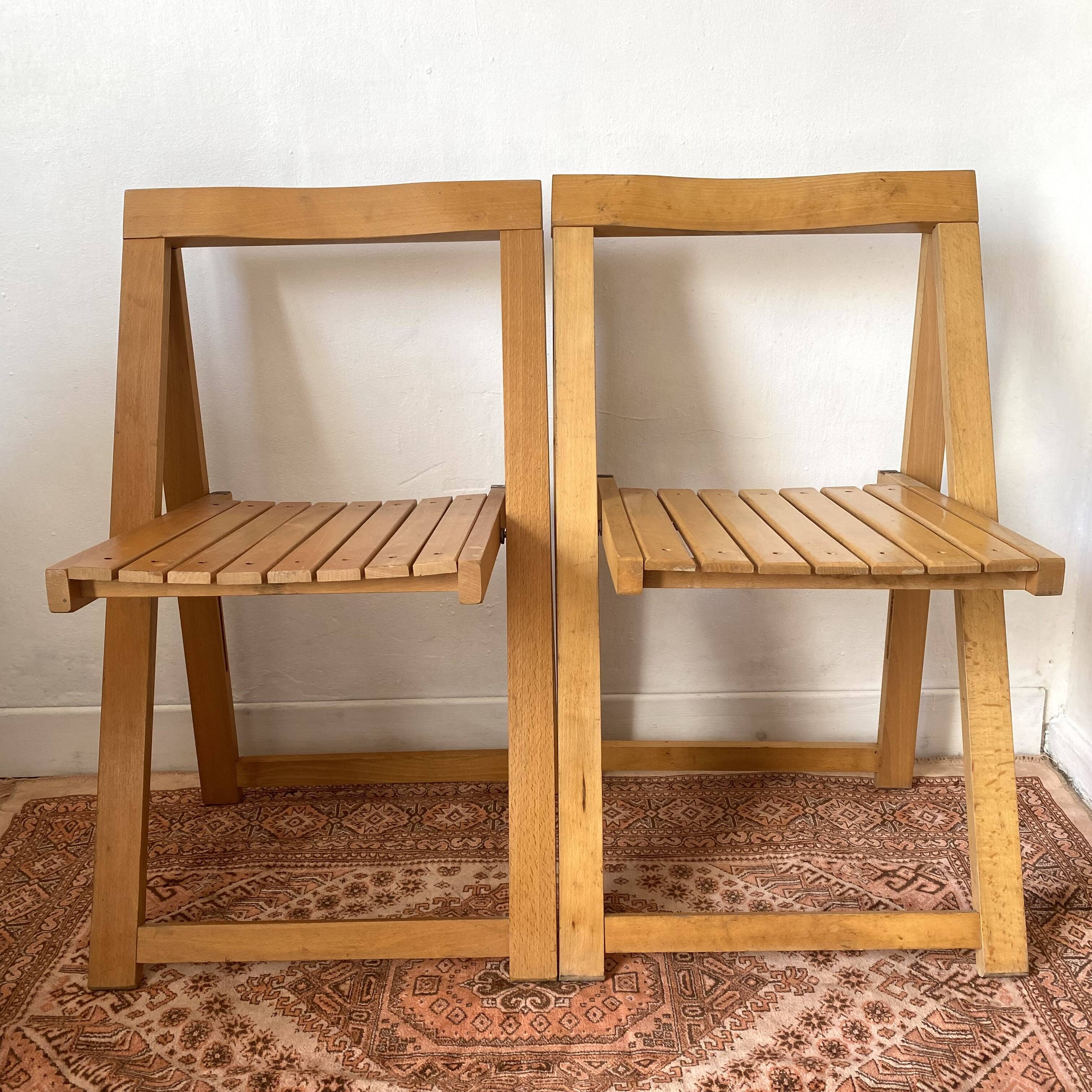 designer folding chairs in beech wood
