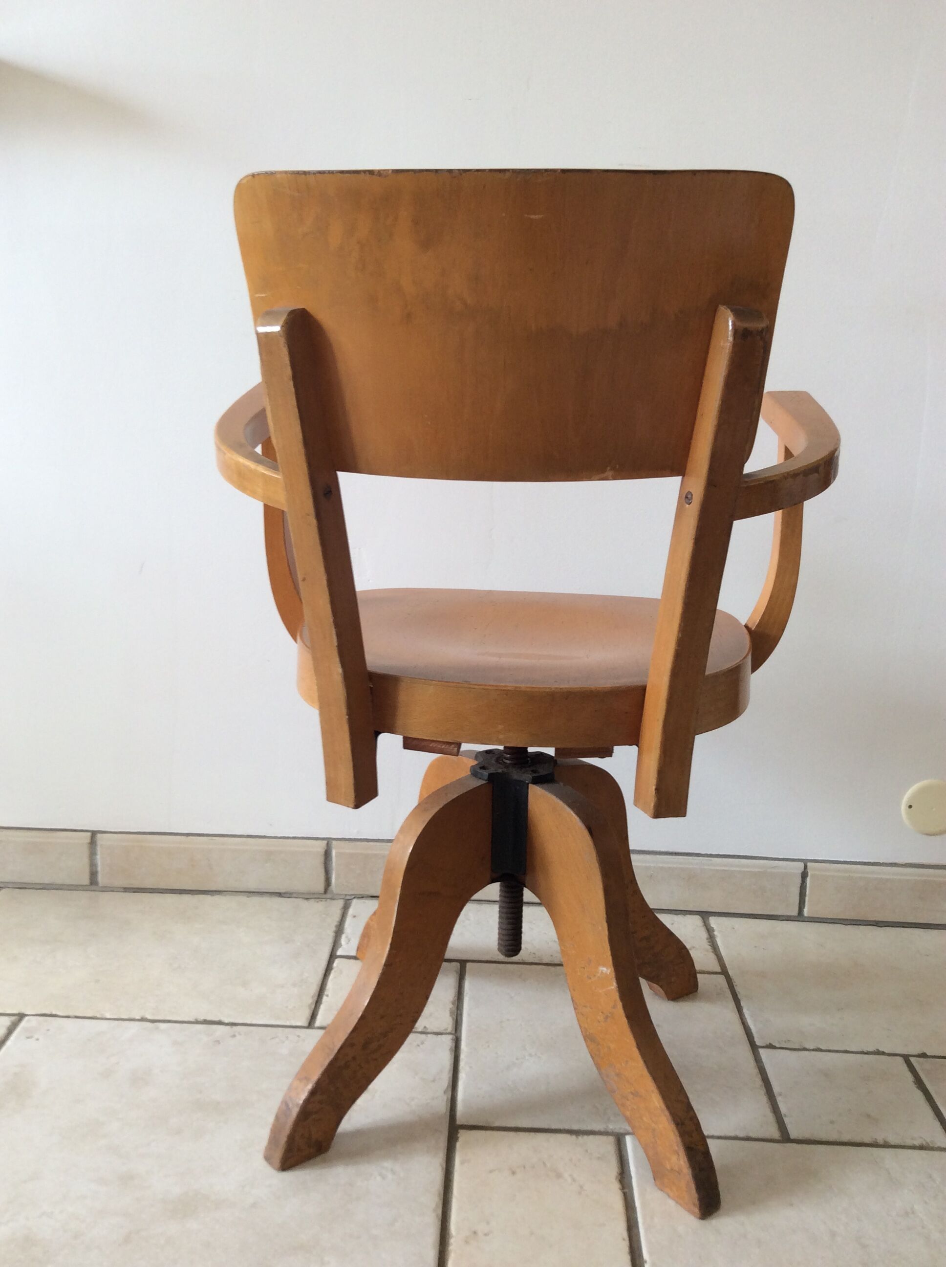 Office armchair baumann turning
