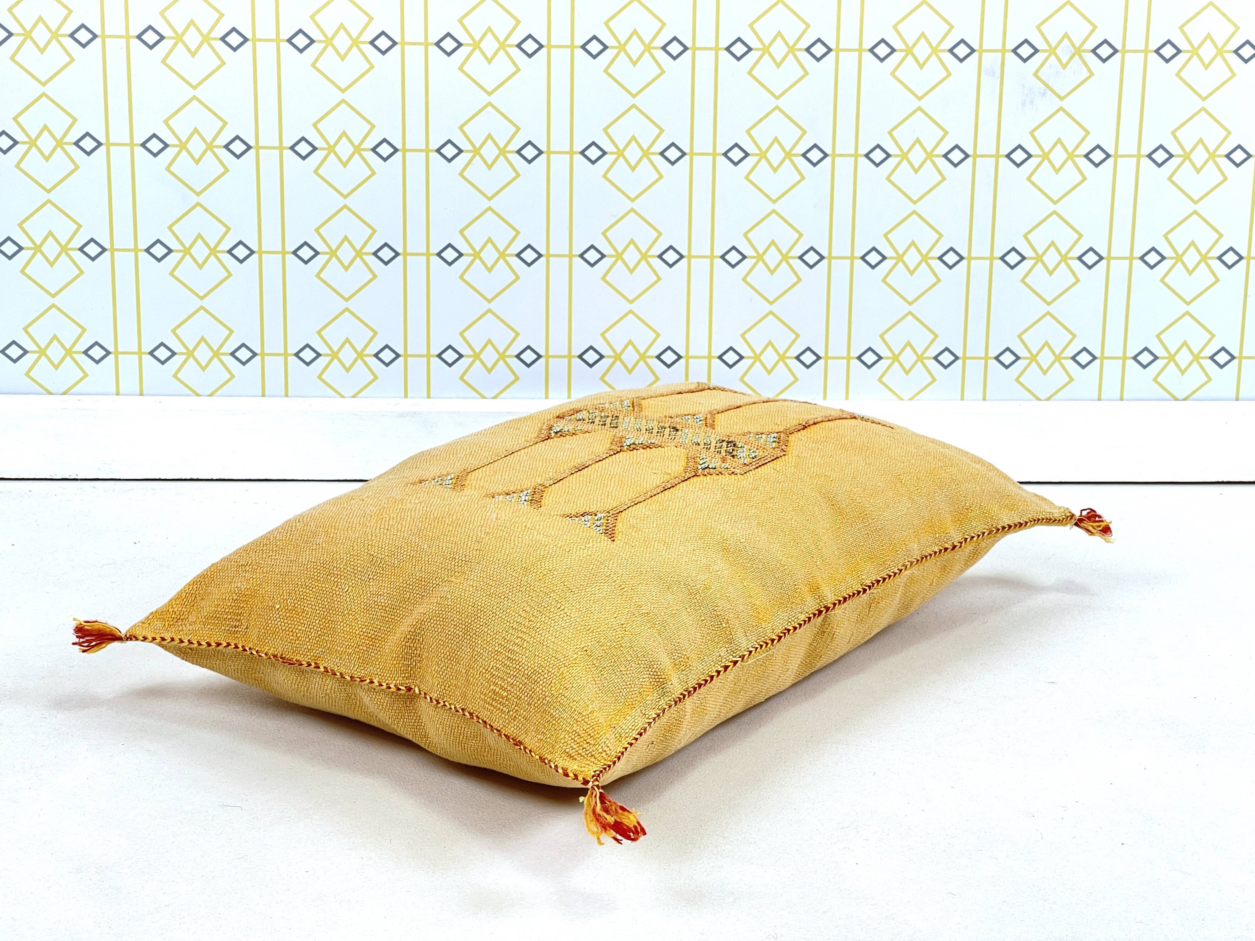 Luxury Moroccan style Sabra cushion