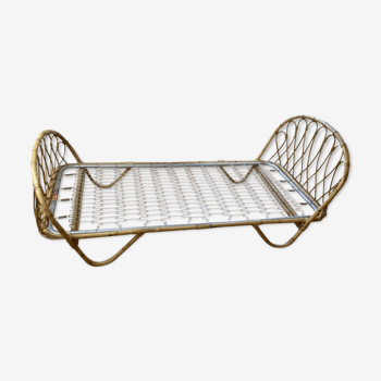 Seat vintage rattan bed