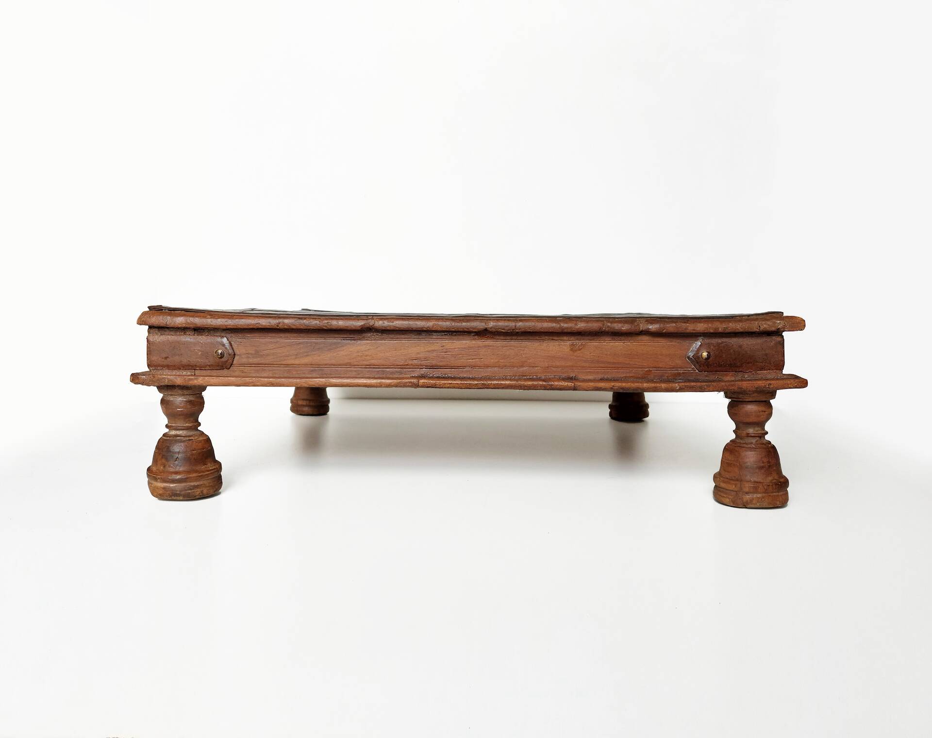 Ancient Indian ritual table of the Bajot type, wood and brass – Rajasthan