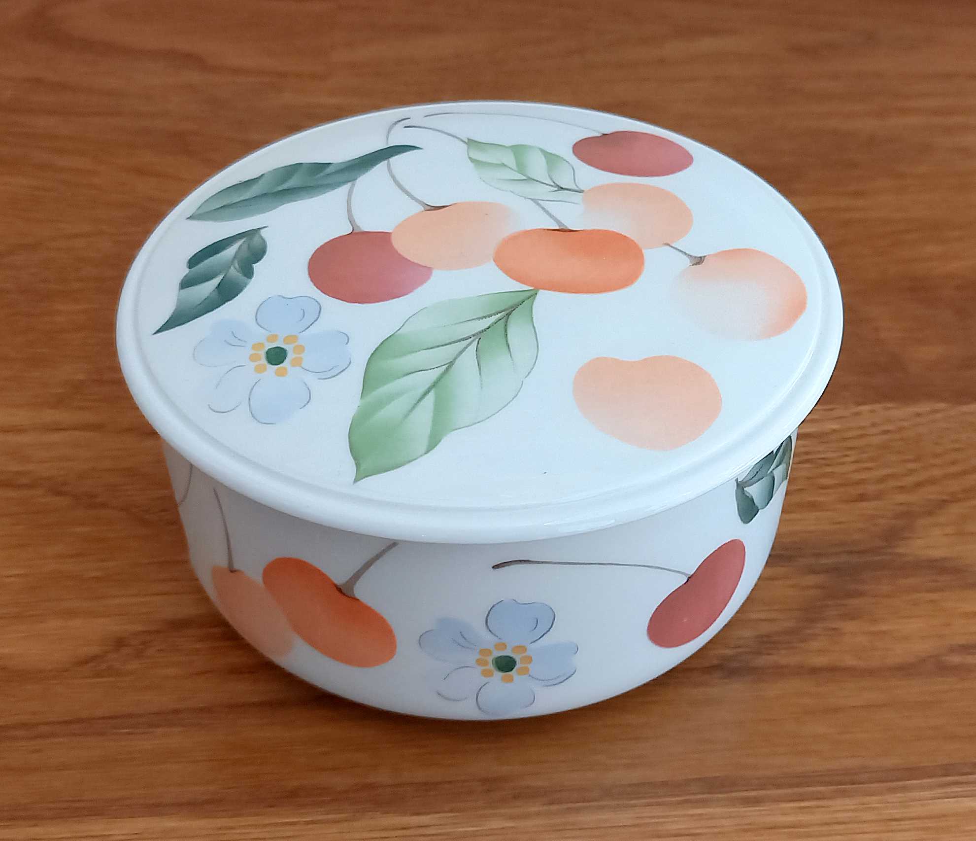 Villeroy & Boch porcelain candy jewelry box