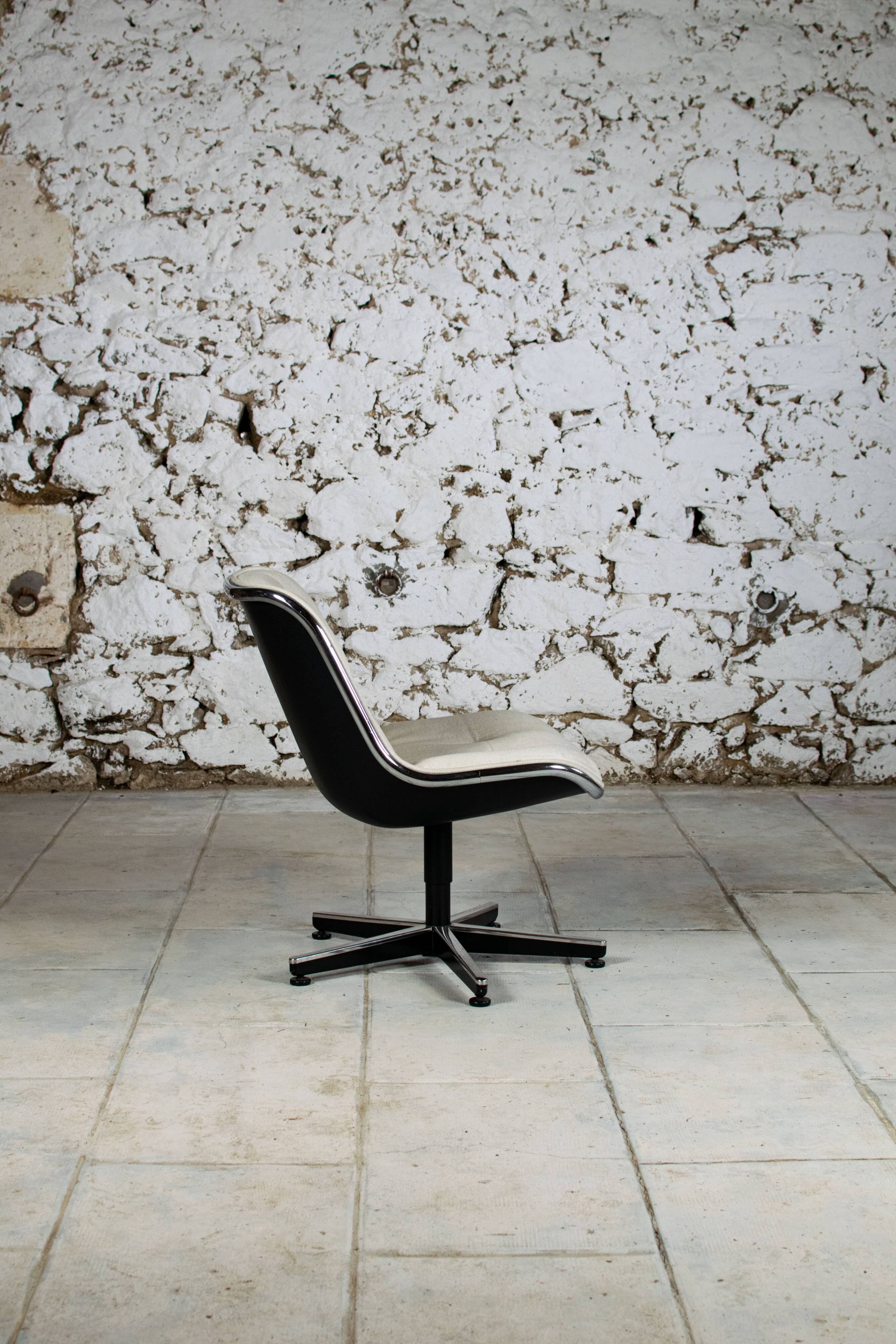 Fauteuil executive Charles Pollock pour Knoll, 1960