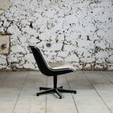 Charles Pollock executive armchair for Knoll, 1960