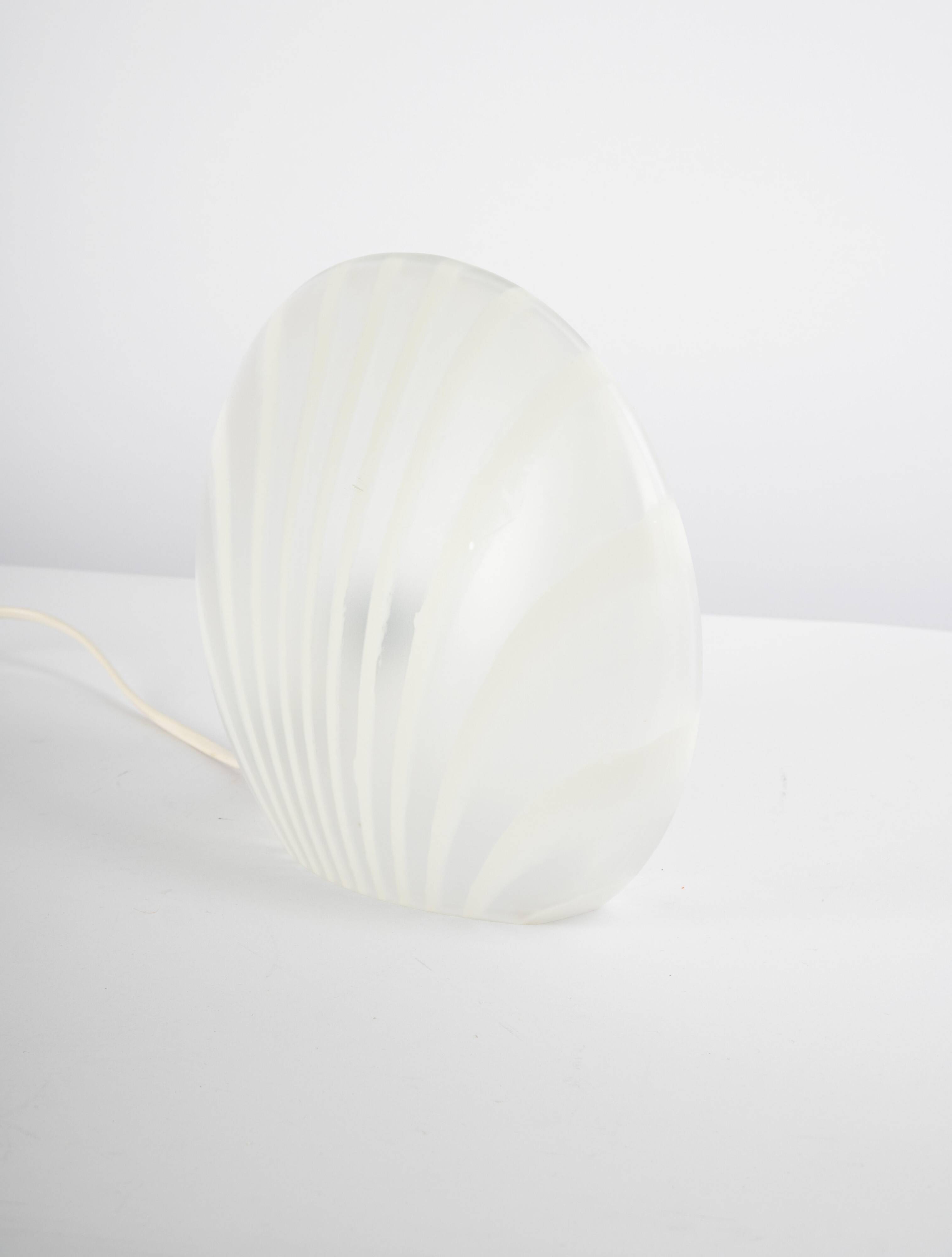 lampe de table en verre motif zèbre Peill & Putzler, Allemagne, années 1970