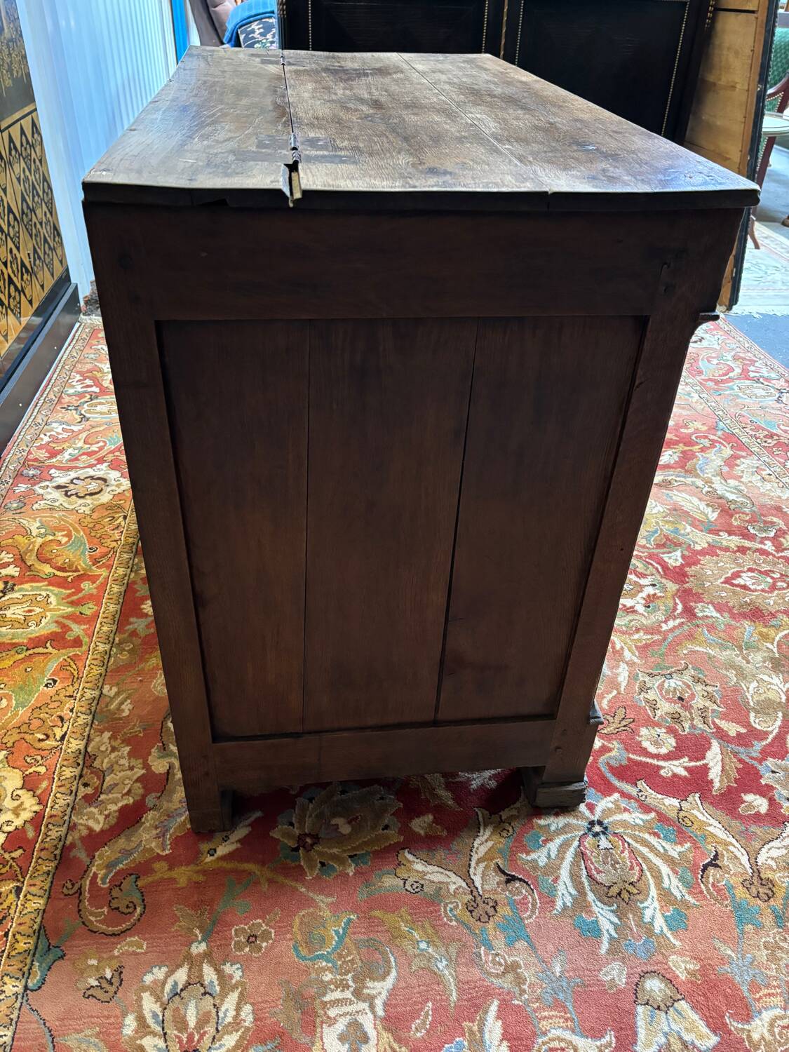 Oak wood chest