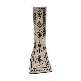 Moroccan berbere carpet 400x72cm