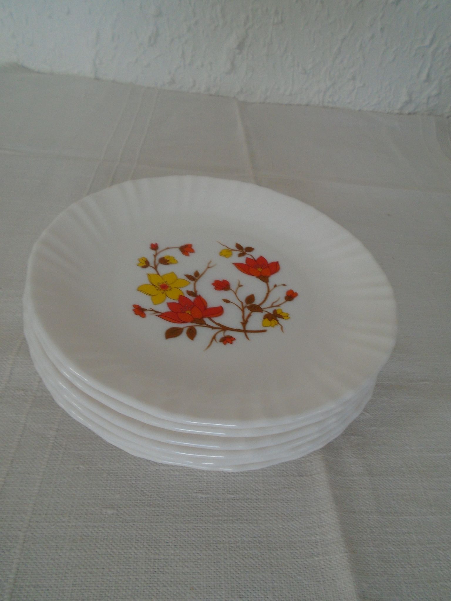 Set de 6 assiettes fleurs orange & jaune Arcopal France Vintage