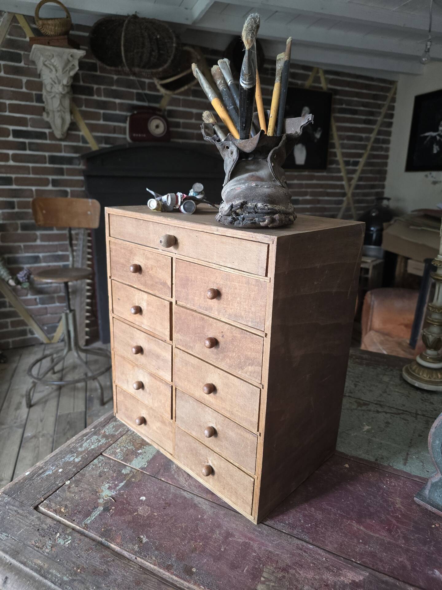 Small counter furniture