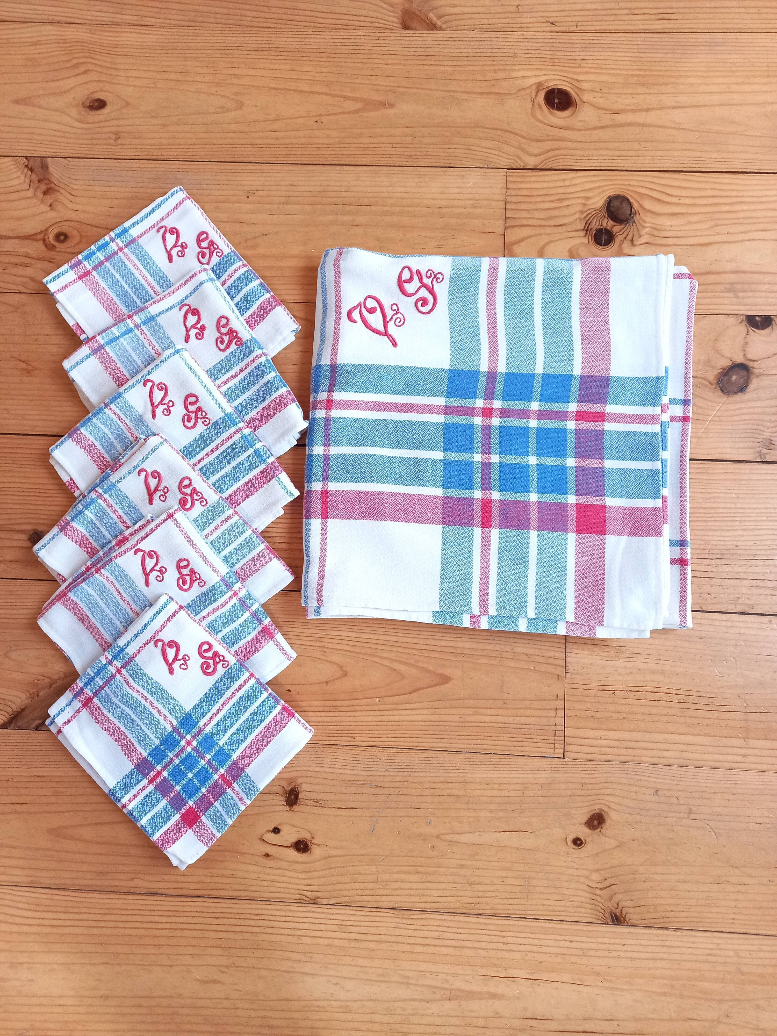 Nappe campagne chic et ses 6 serviettes monogrammées vg