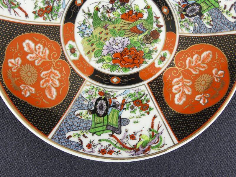 Set of 4 vintage Taous porcelain dessert plates, Morocco