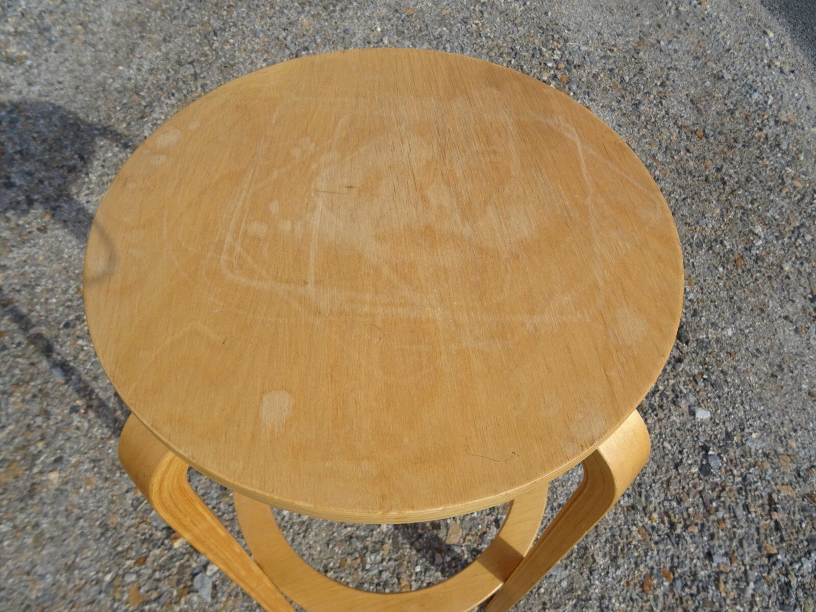Bar top stool