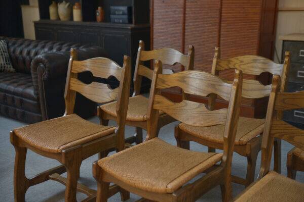 Set of 6 oak dining chairs with rush seat and 'Echelle' backrest in the style of Guillerme et Chambron 1950s