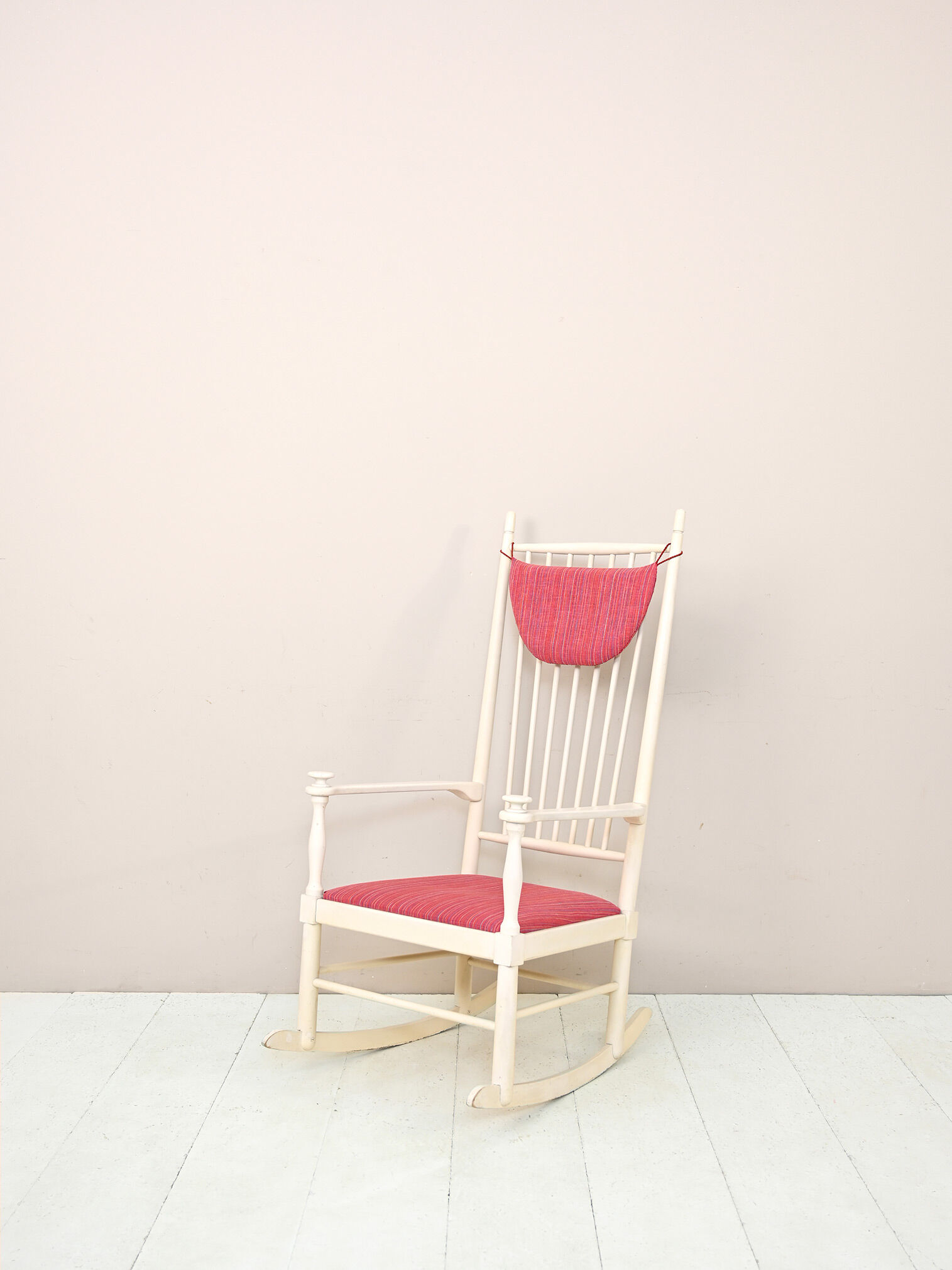Scandinavian rocking chair