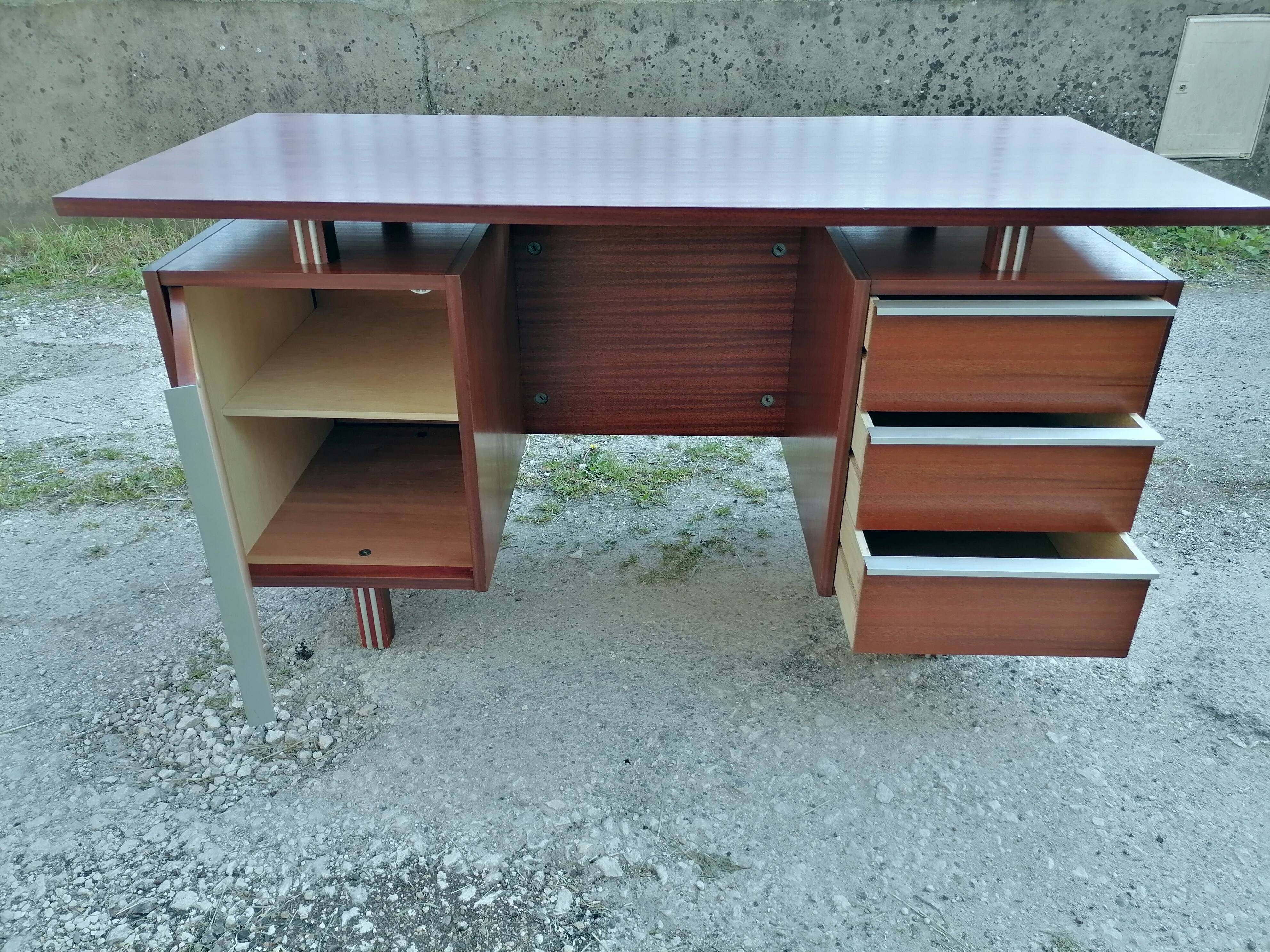 Bureau vintage années 70