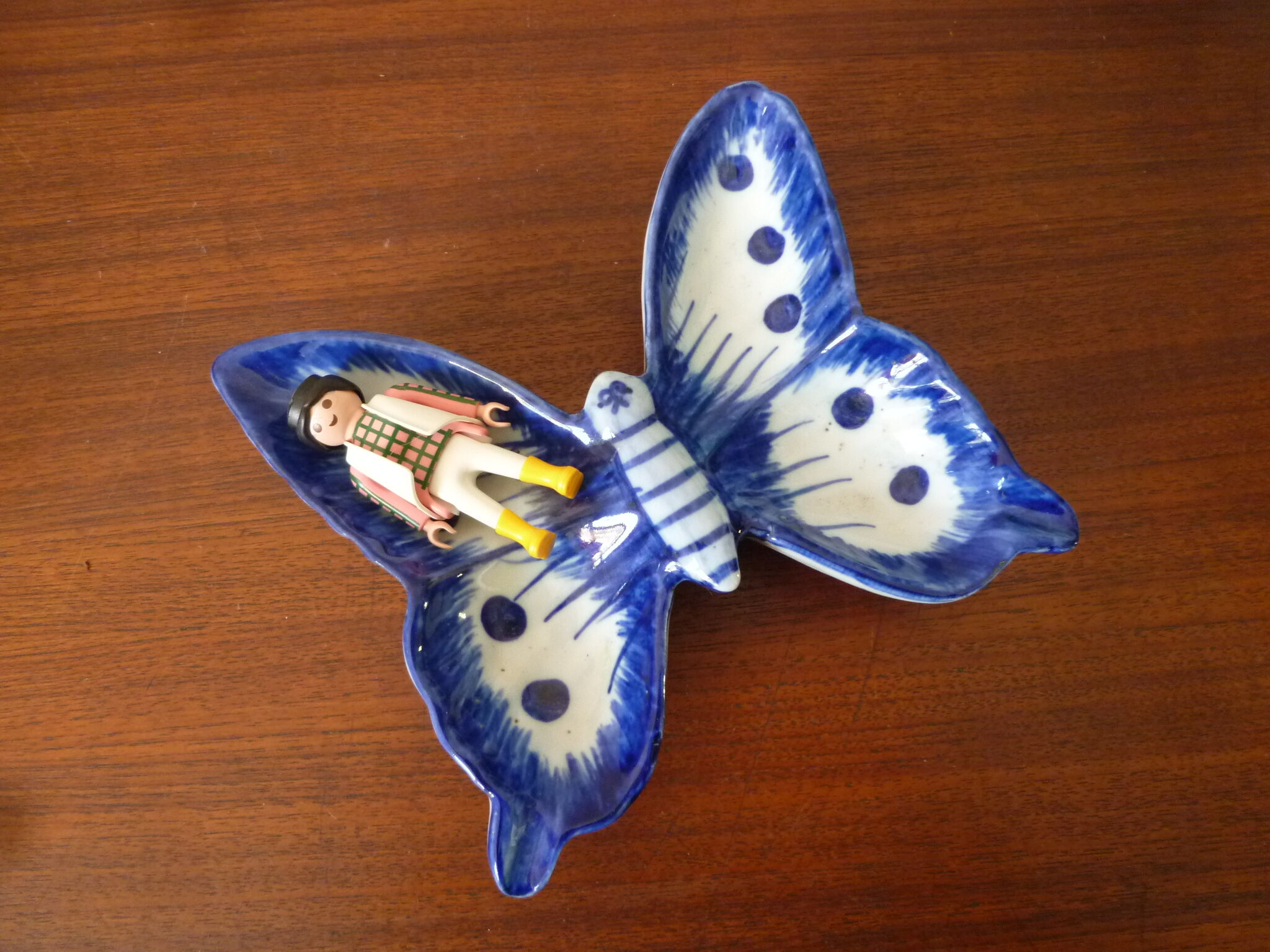 Ceramic butterfly trinket bowl