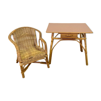 Bureau enfant en rotin et sa chaise