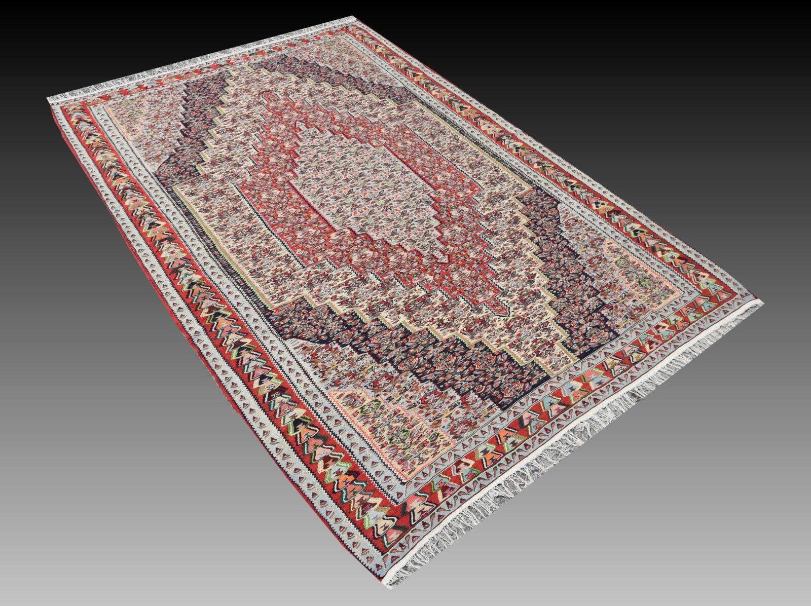 Kilim Rug: Senneh Iran: 2.95 x 2.00 metres - "Galerie Sardje"