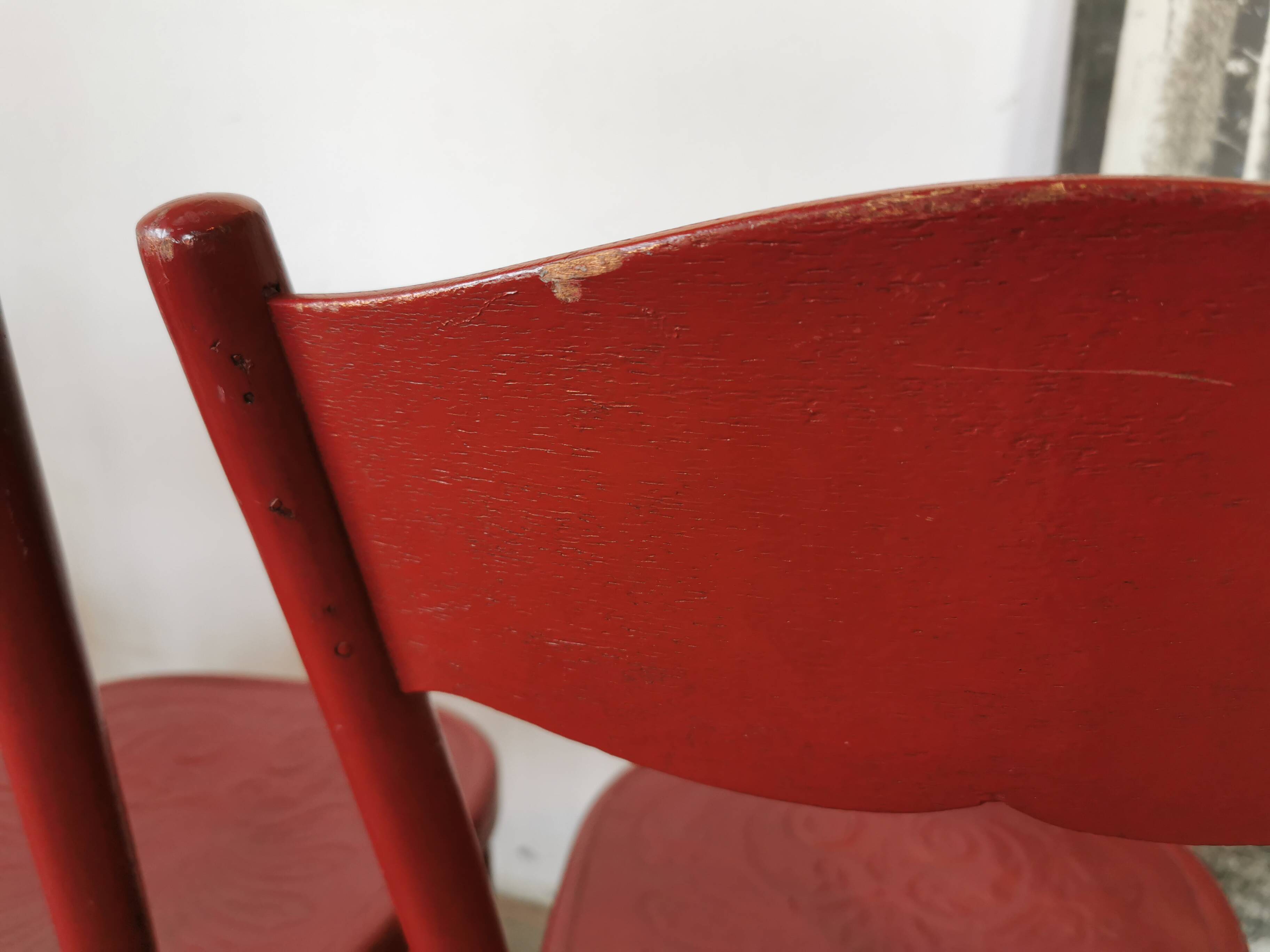 Set of 4 curved wooden bistro chairs Fischel