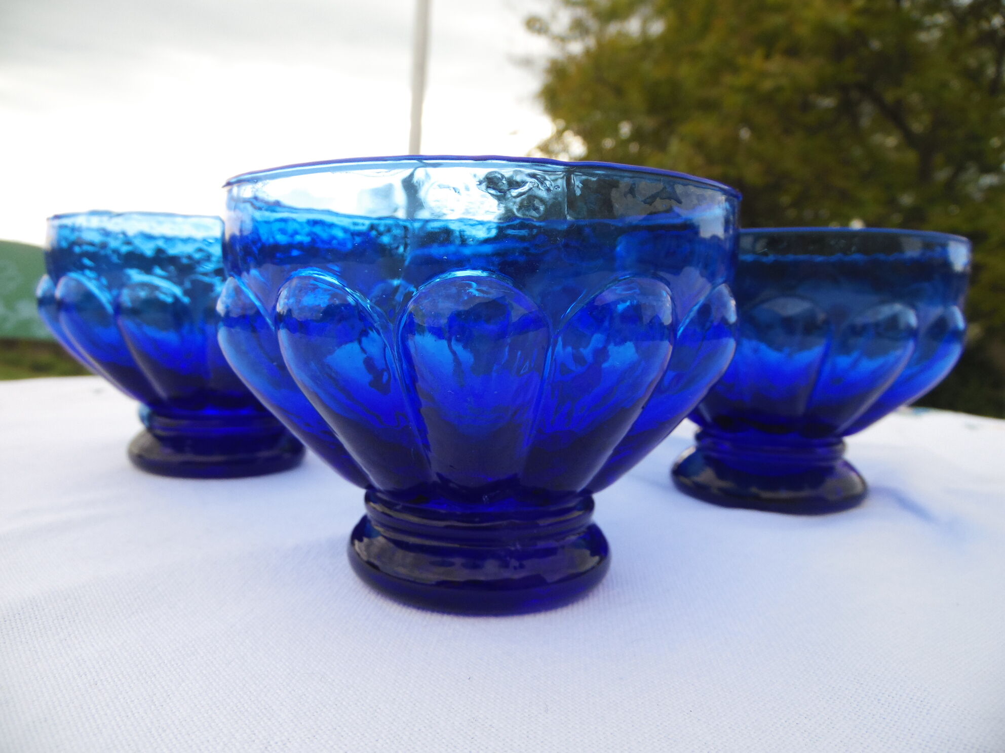 4 bols verre bleu cobalt